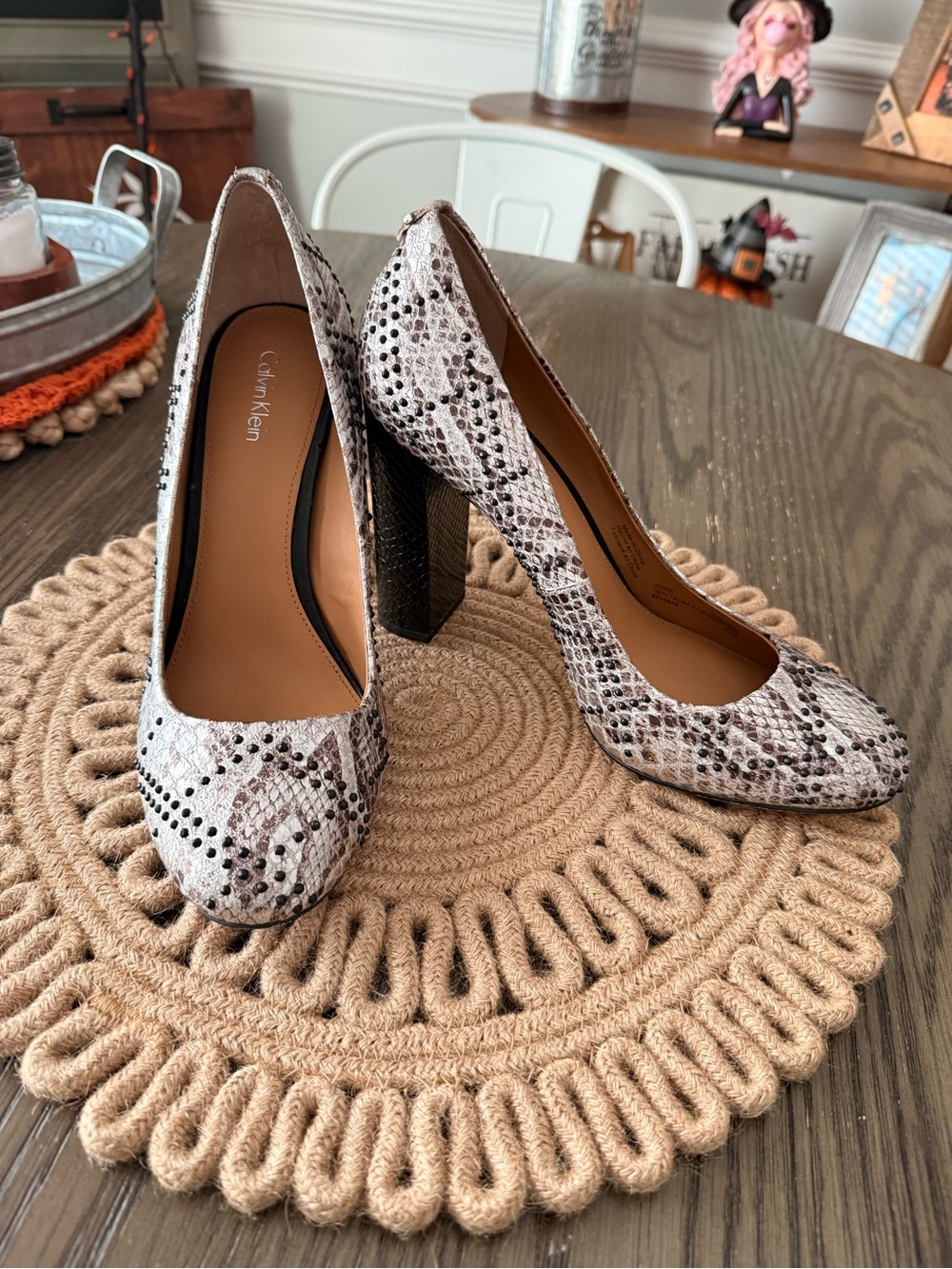 Calvin Klein Junie Studded Leather Snake Print Block Heel Pumps Sz 11